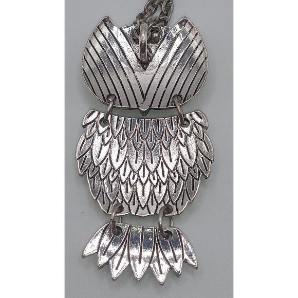 Articulated Silver Tone Rhinestone Owl Pendant Necklace - Picture 7 of 9